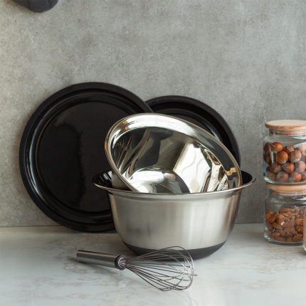 Set miešacích misiek s vekom 4 ks – Basic Kitchen