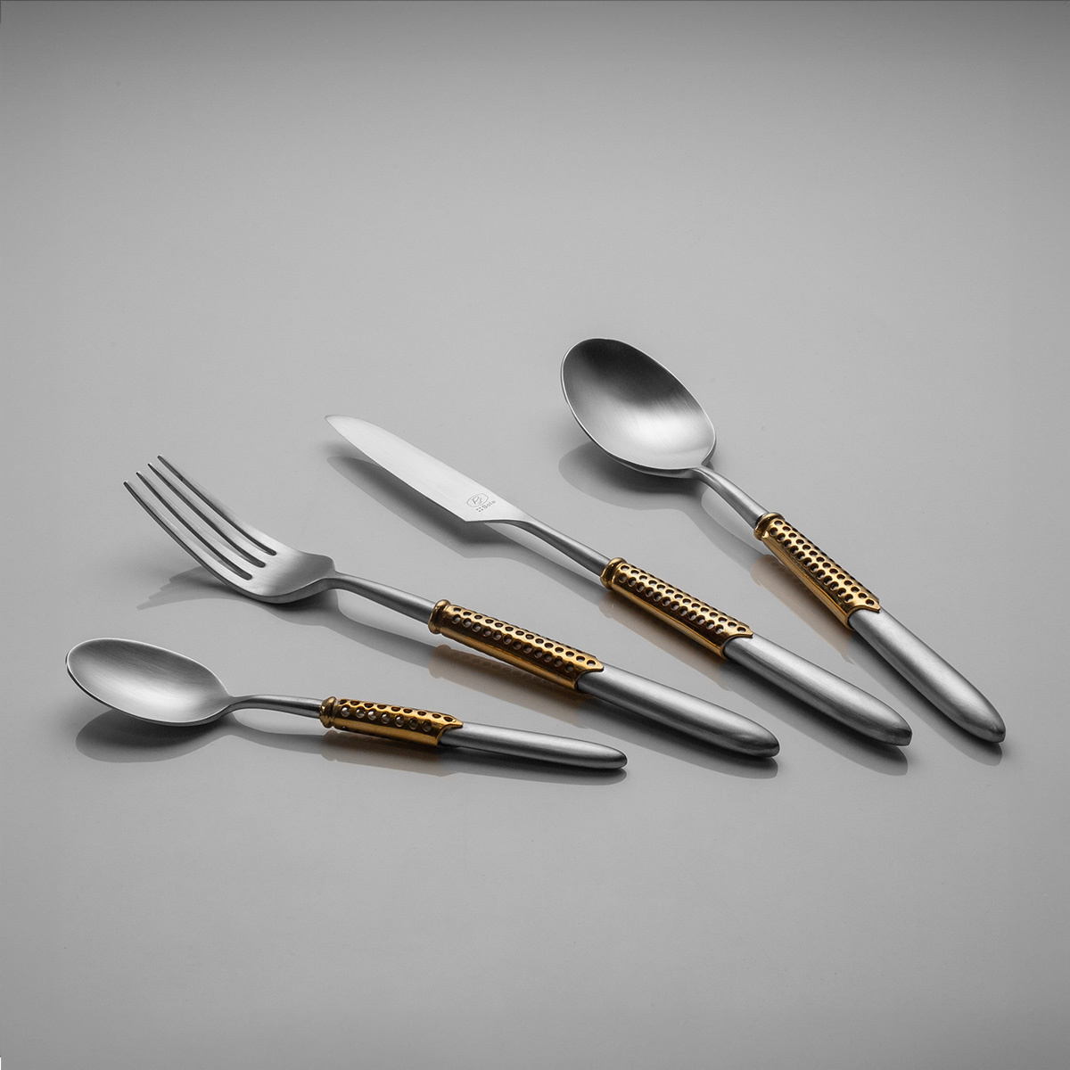 Príborový set 24 ks | Gaya Exeter Gold Sleeve