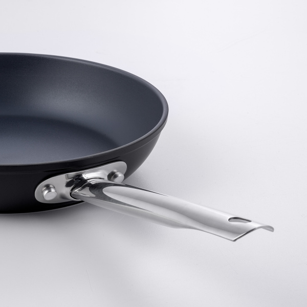 Panvica s titánovým povrchom Ø 20 cm - Saturn Terra Lunasol